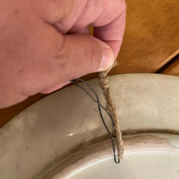 Two 13” Vintage Hand Painted Turkish Plates - Picture 14 of 15